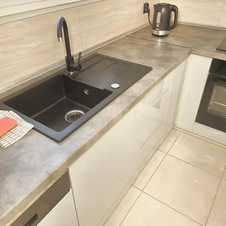 Lamare Apartman